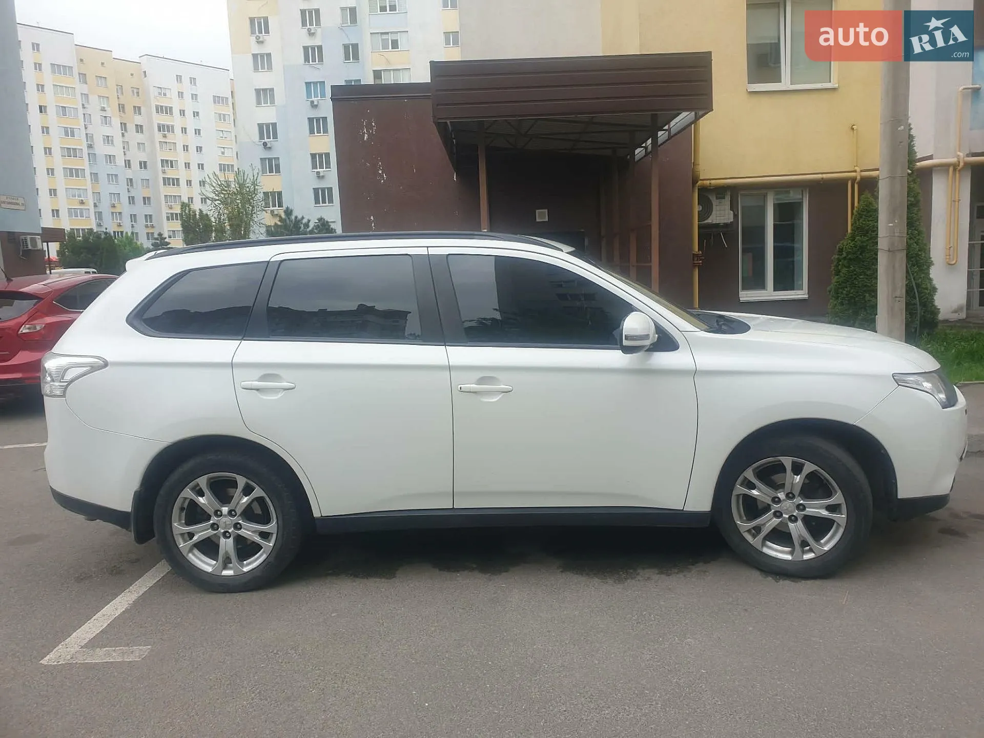 2013 Mitsubishi Outlander - мініатюра 2