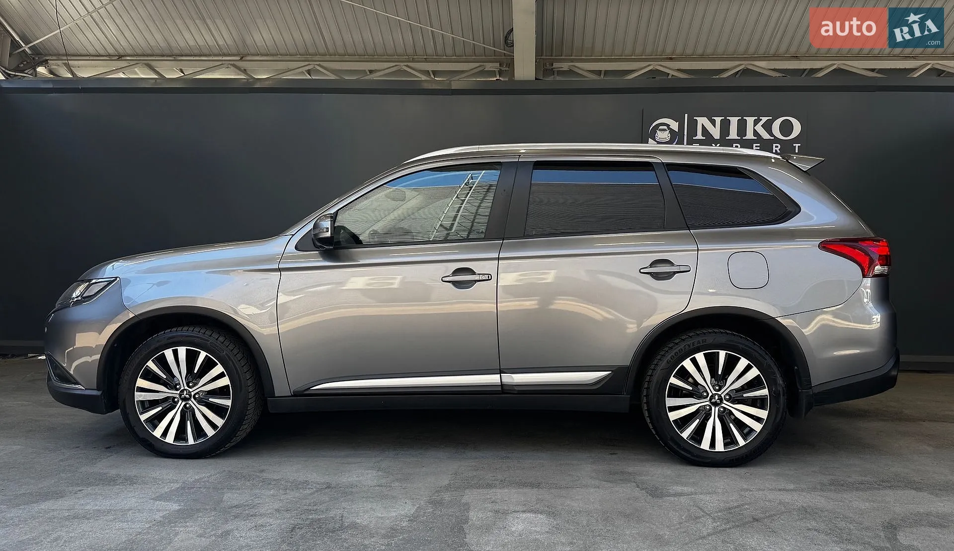 2021 Mitsubishi Outlander - мініатюра 22