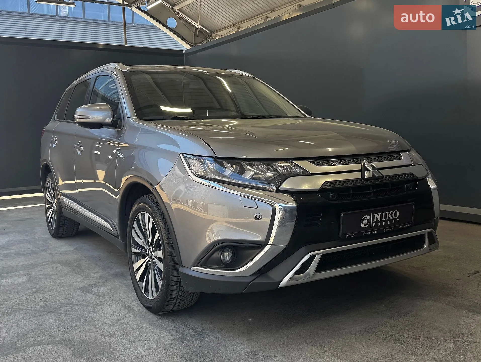 2021 Mitsubishi Outlander - мініатюра 13
