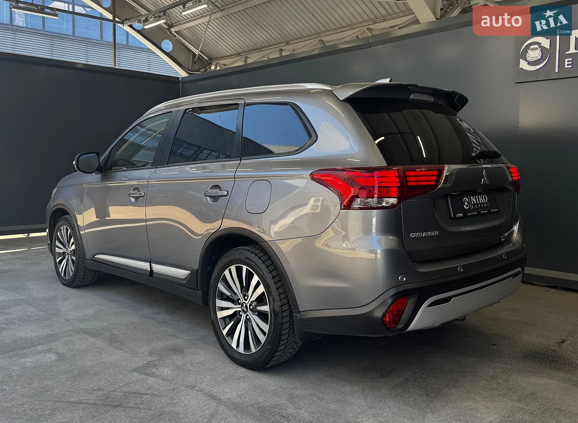 2021 Mitsubishi Outlander - мініатюра 23