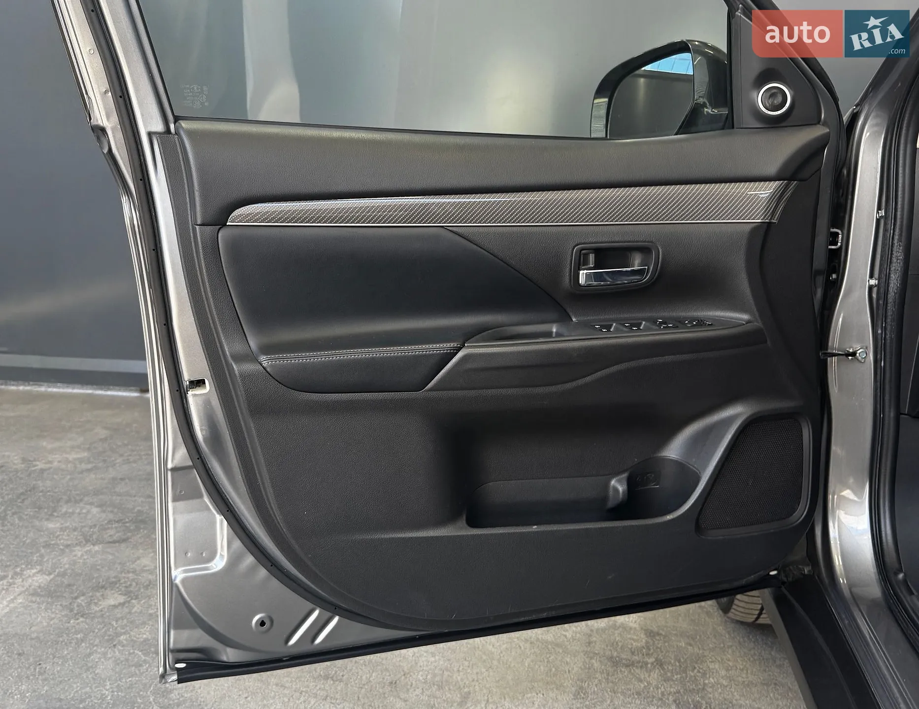 2021 Mitsubishi Outlander - мініатюра 28