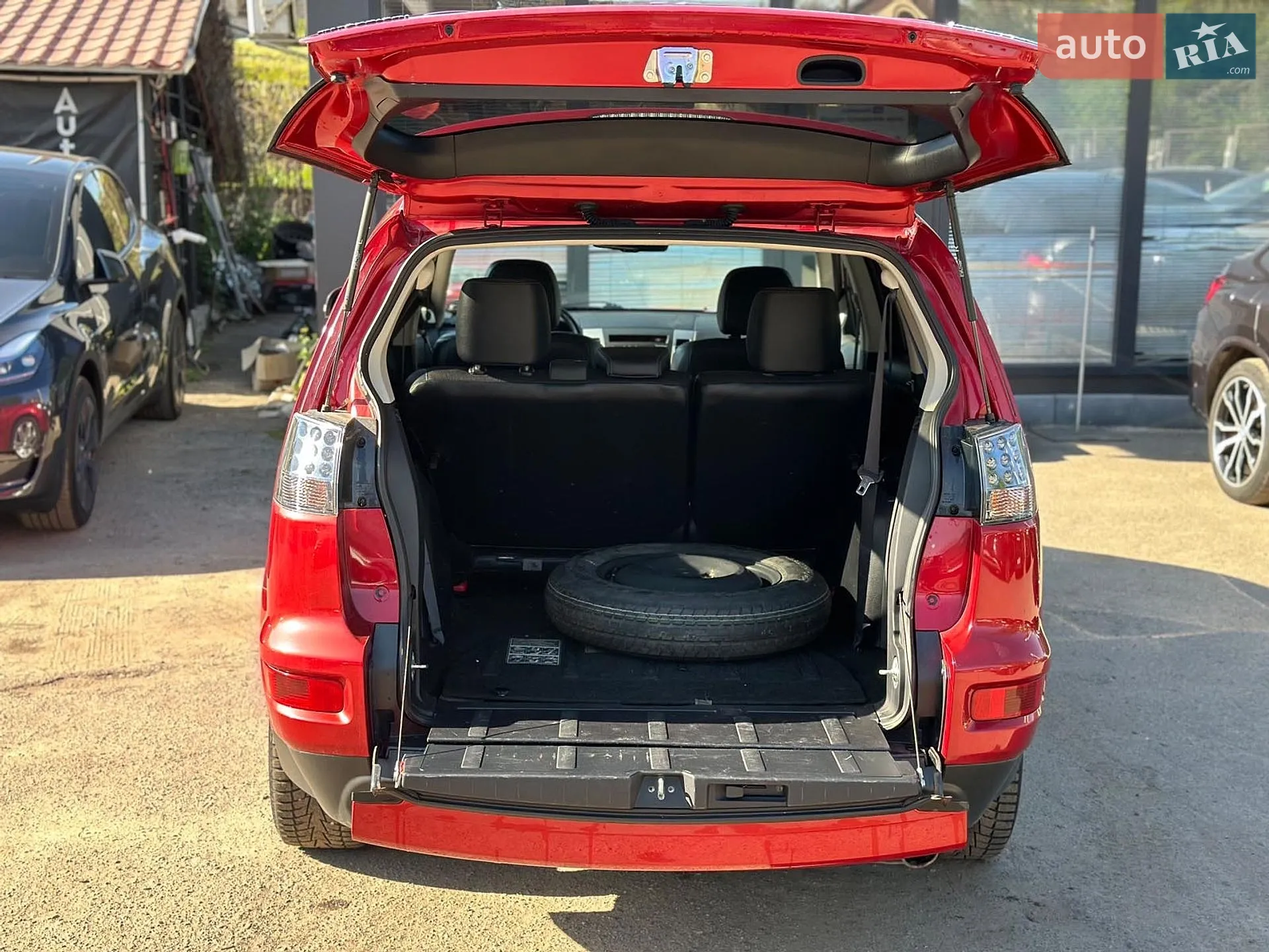 2012 Mitsubishi Outlander - мініатюра 13