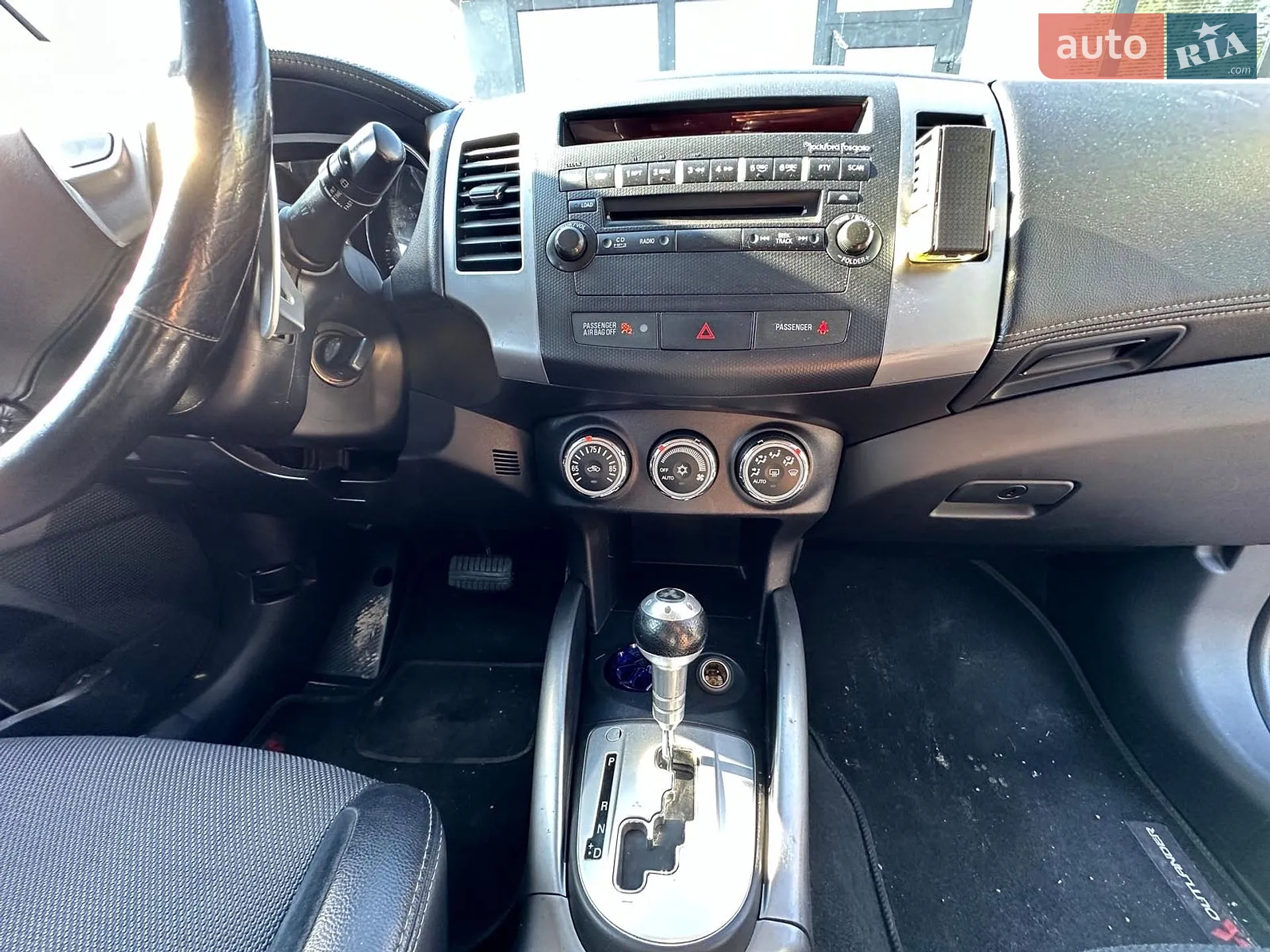 2012 Mitsubishi Outlander - мініатюра 20