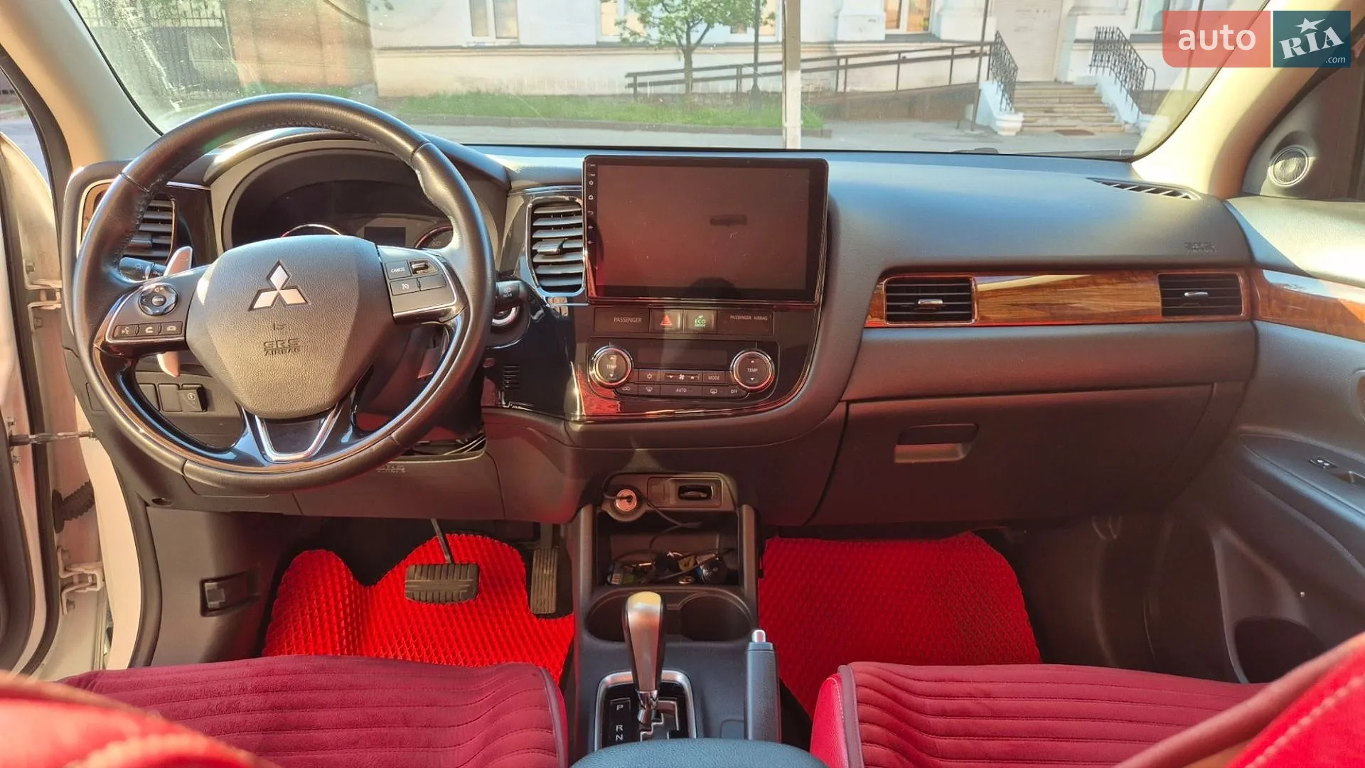 2013 Mitsubishi Outlander - мініатюра 11