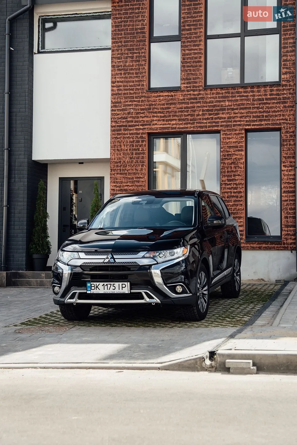2019 Mitsubishi Outlander - мініатюра 11