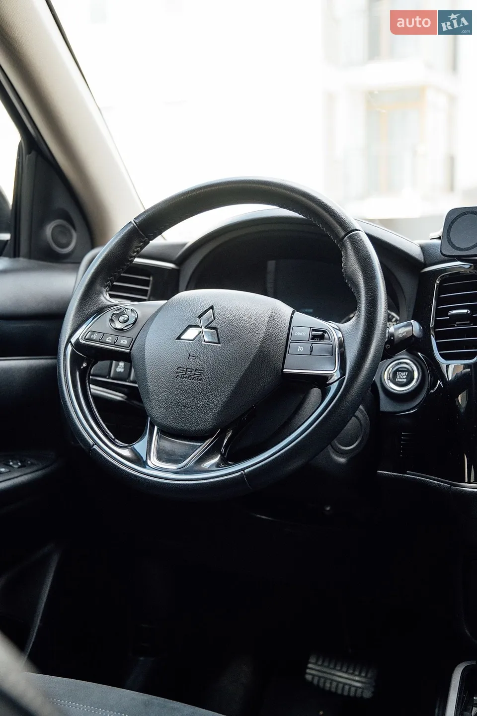2019 Mitsubishi Outlander - мініатюра 17