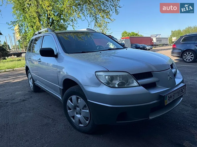 Mitsubishi Outlander