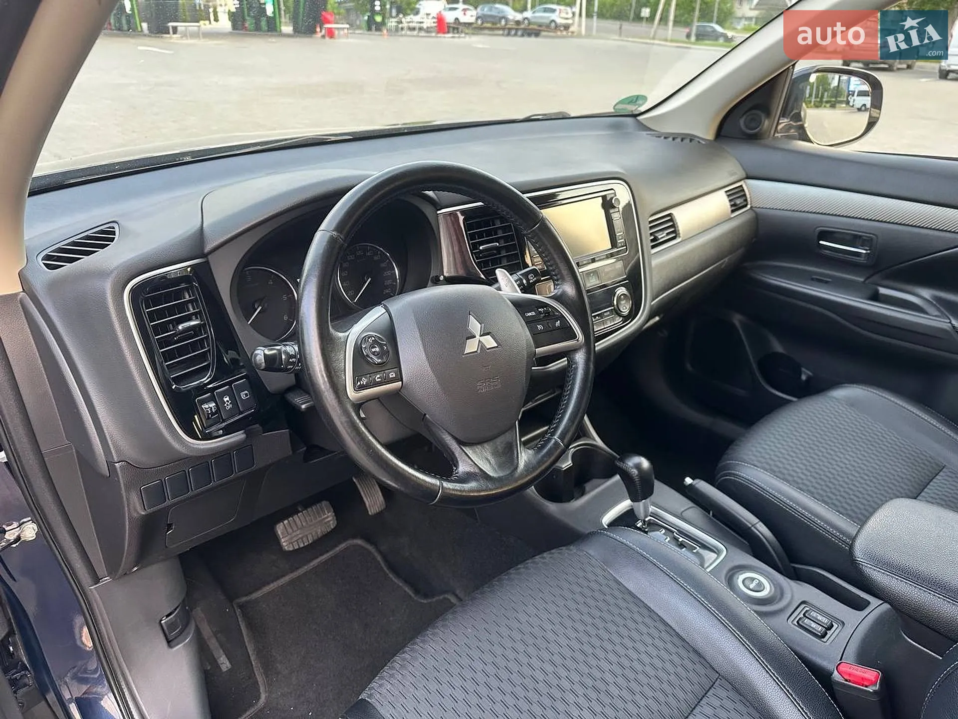 2015 Mitsubishi Outlander - мініатюра 15