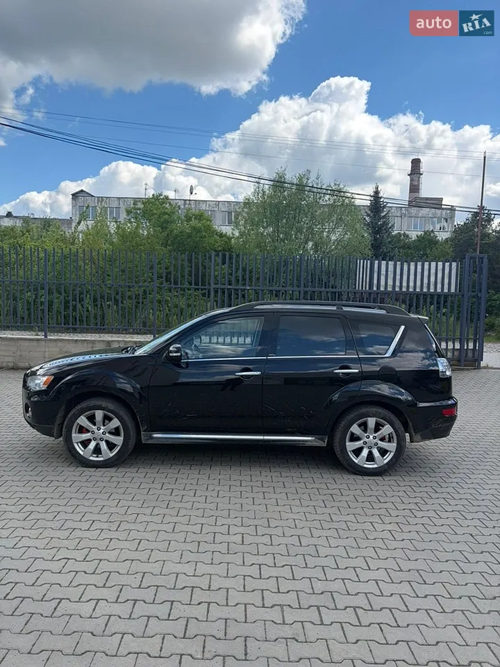 2011 Mitsubishi Outlander - мініатюра 11