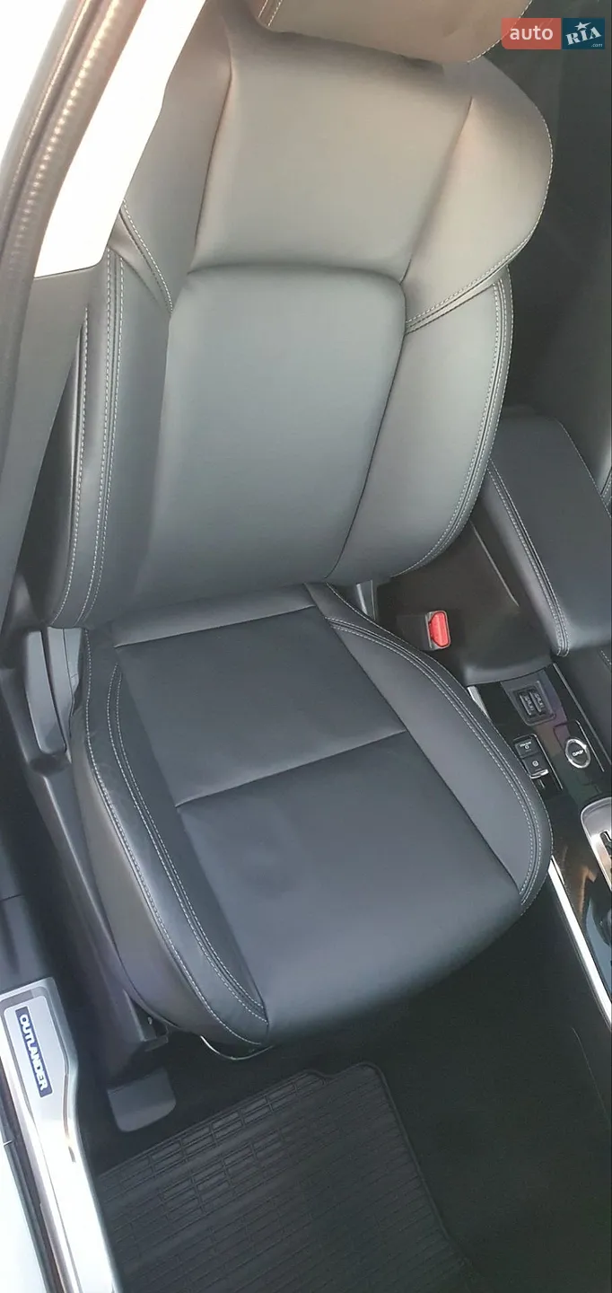 2018 Mitsubishi Outlander - мініатюра 19
