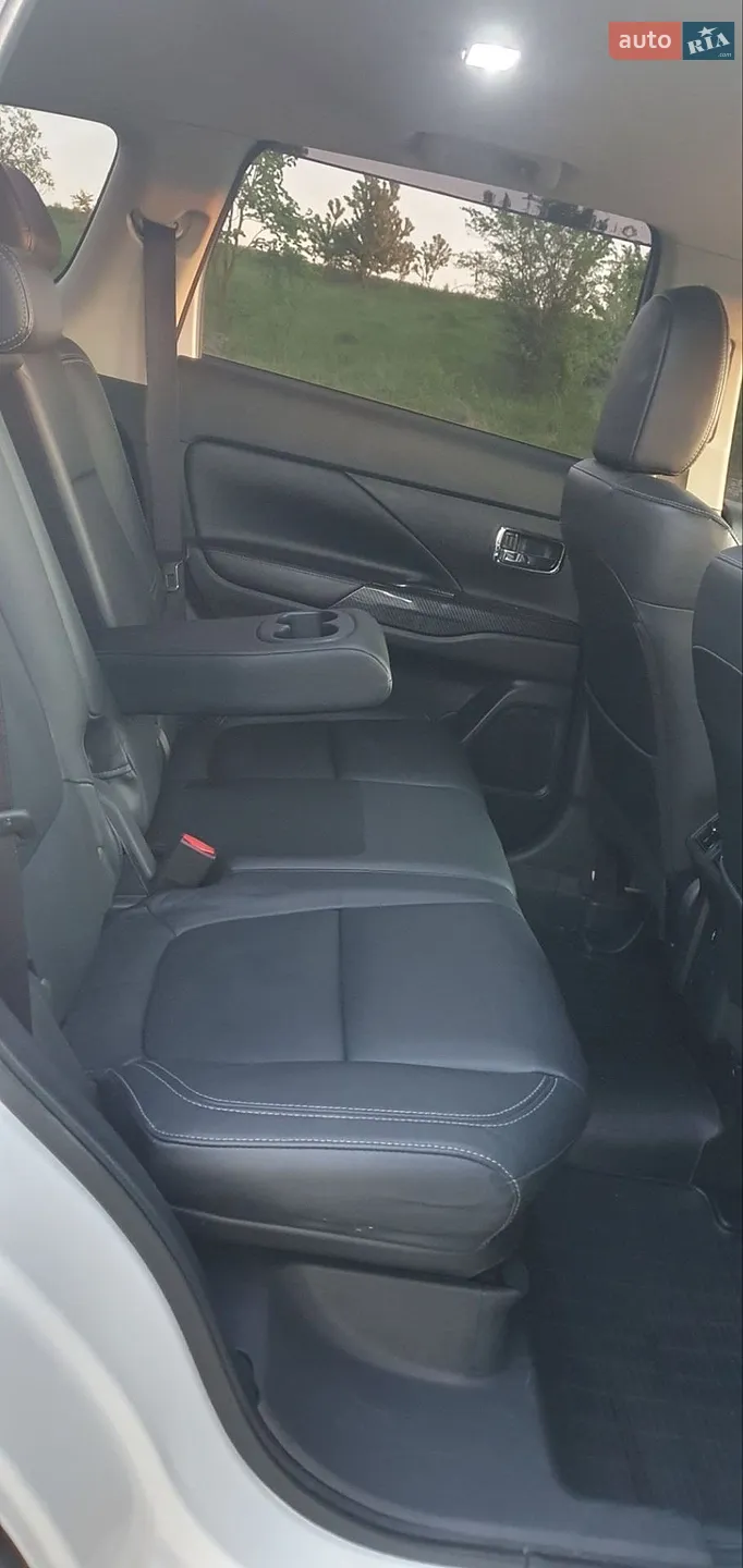 2018 Mitsubishi Outlander - мініатюра 27