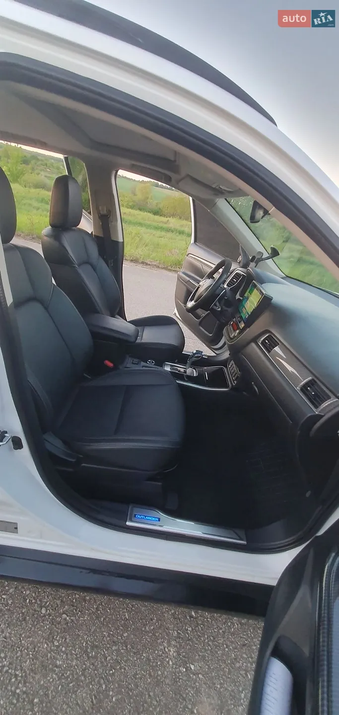 2018 Mitsubishi Outlander - мініатюра 47