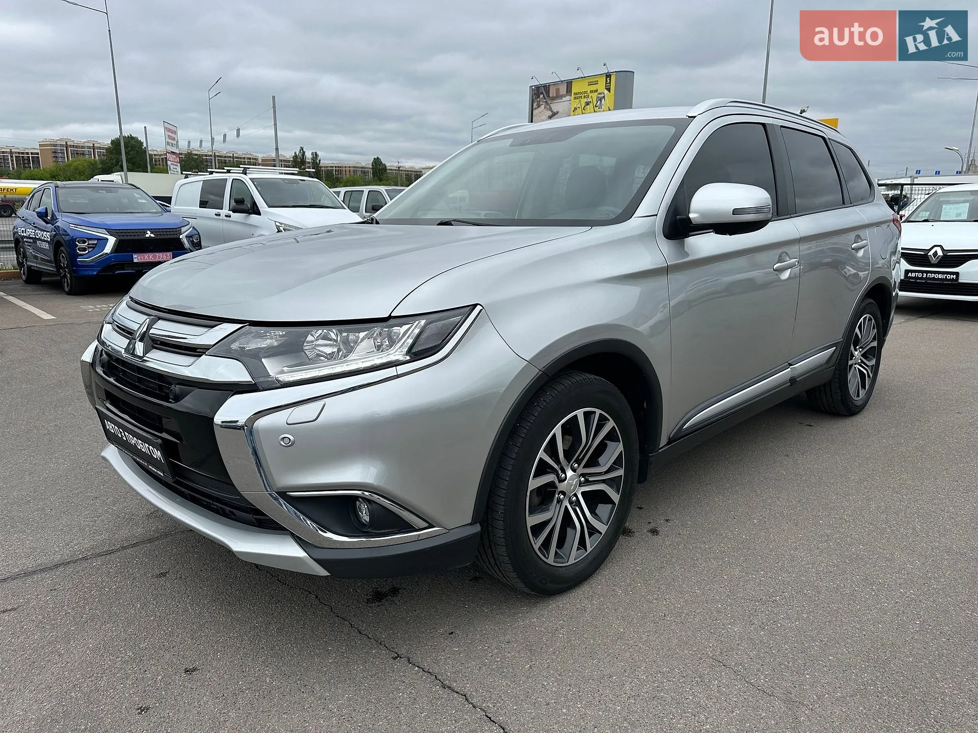 2018 Mitsubishi Outlander - мініатюра 4