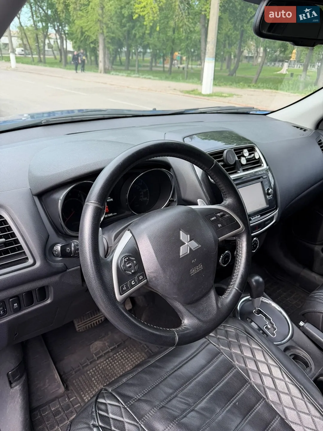 2015 Mitsubishi Outlander - мініатюра 2