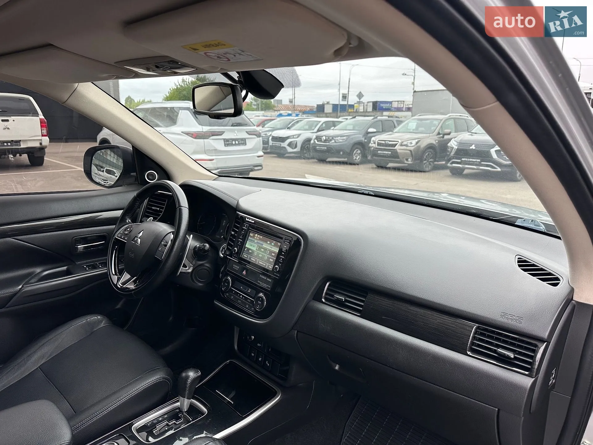 2018 Mitsubishi Outlander - мініатюра 32