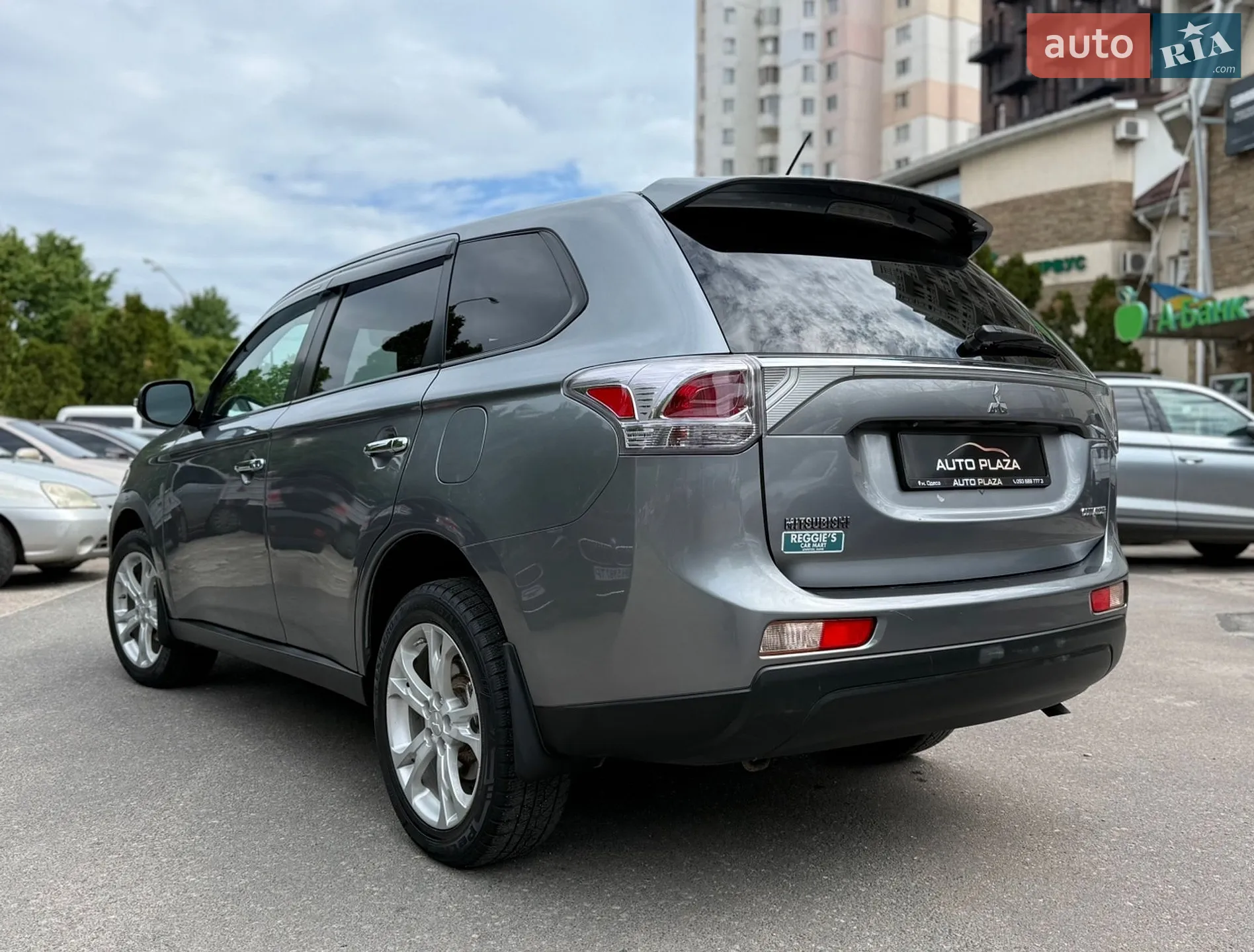 2013 Mitsubishi Outlander - мініатюра 30
