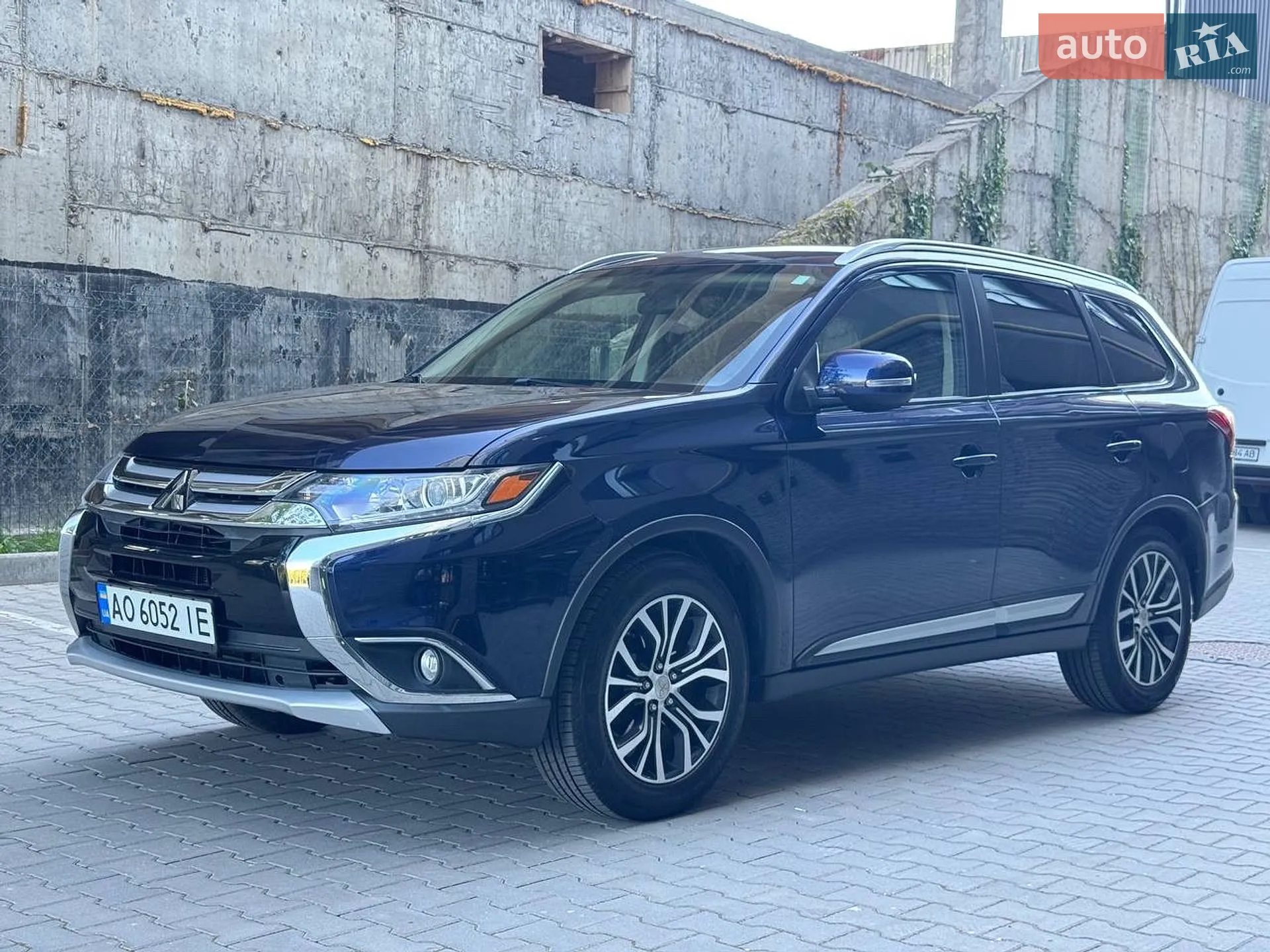 2018 Mitsubishi Outlander - мініатюра 4