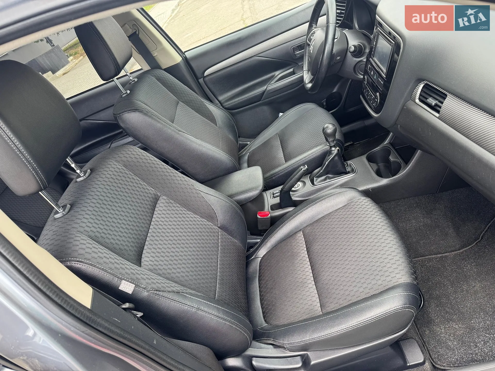 2015 Mitsubishi Outlander - мініатюра 12