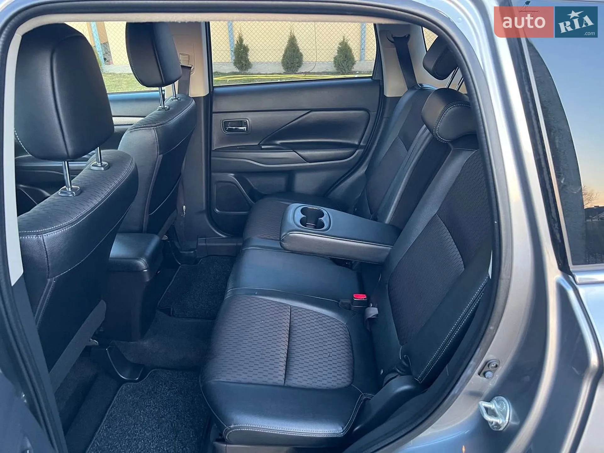 2015 Mitsubishi Outlander - мініатюра 14