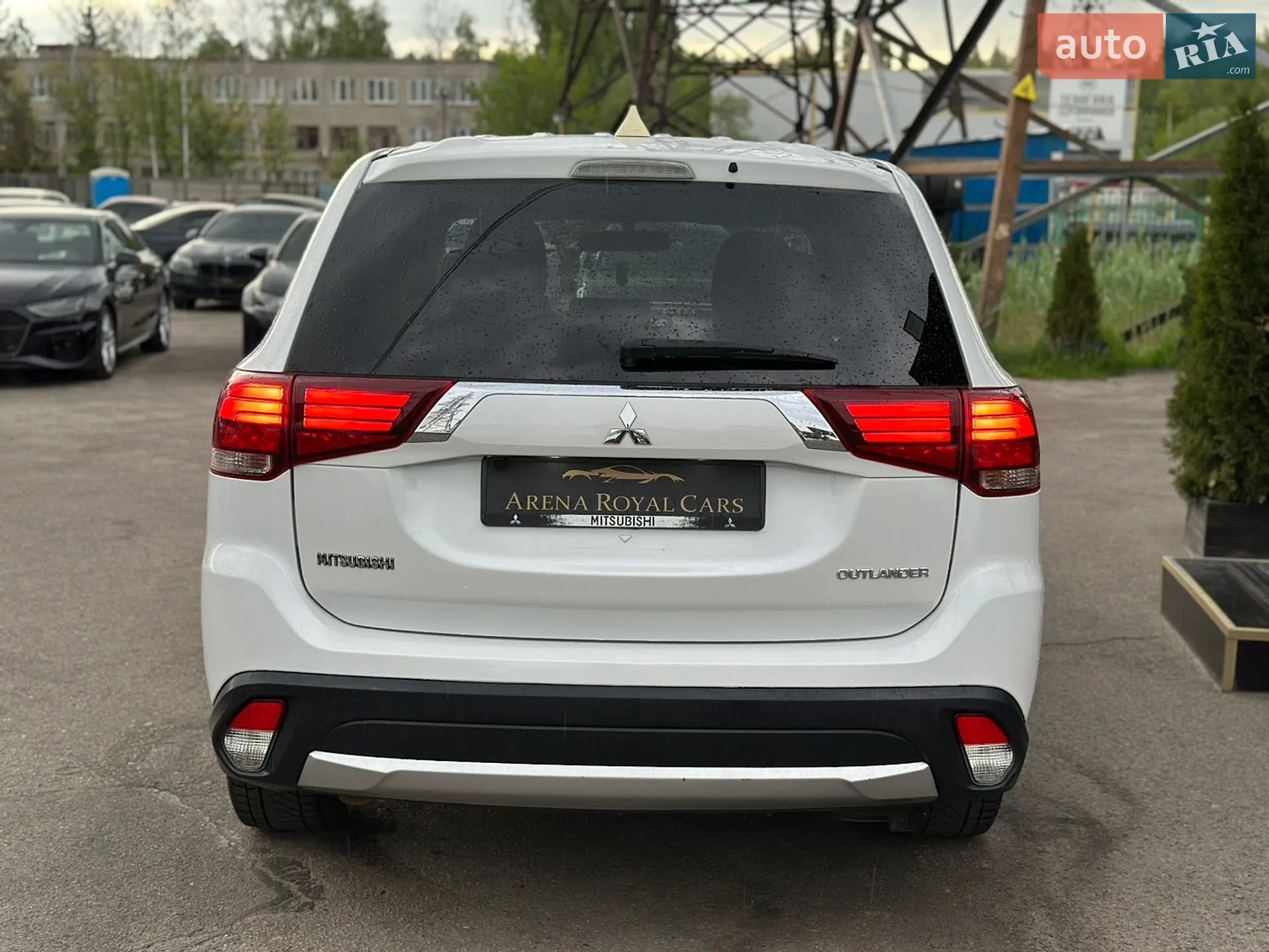 2016 Mitsubishi Outlander - мініатюра 11