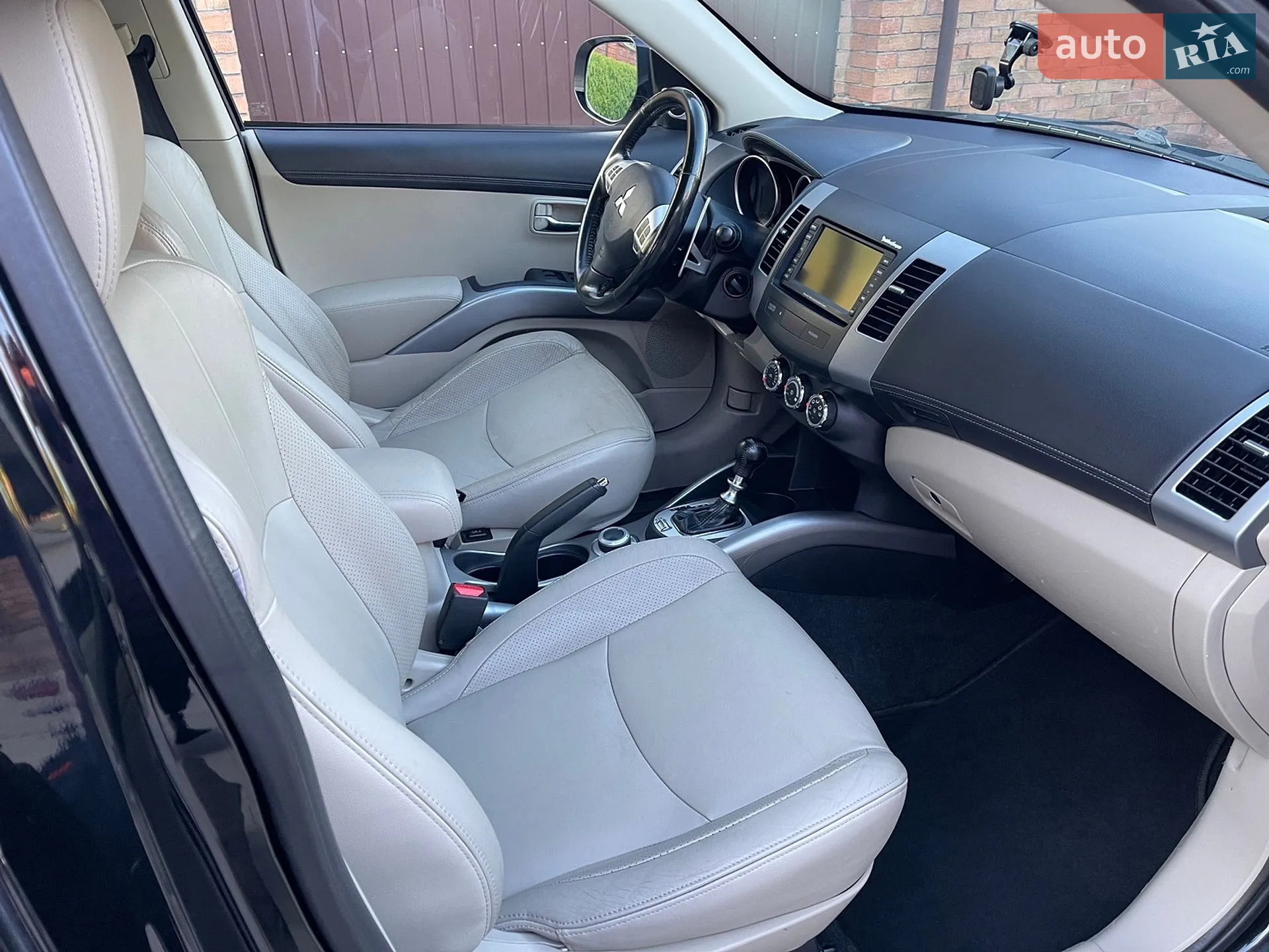 2011 Mitsubishi Outlander - мініатюра 20