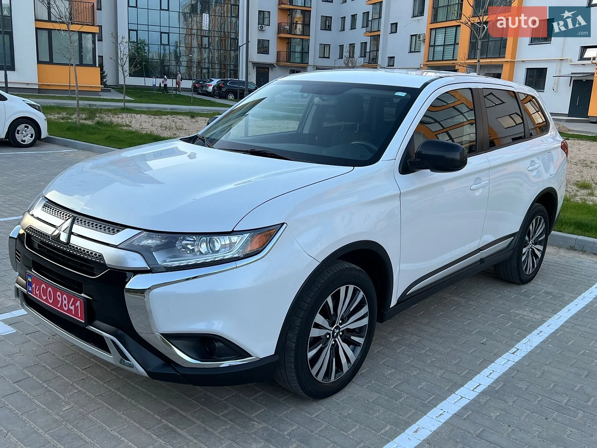 2019 Mitsubishi Outlander - мініатюра 7