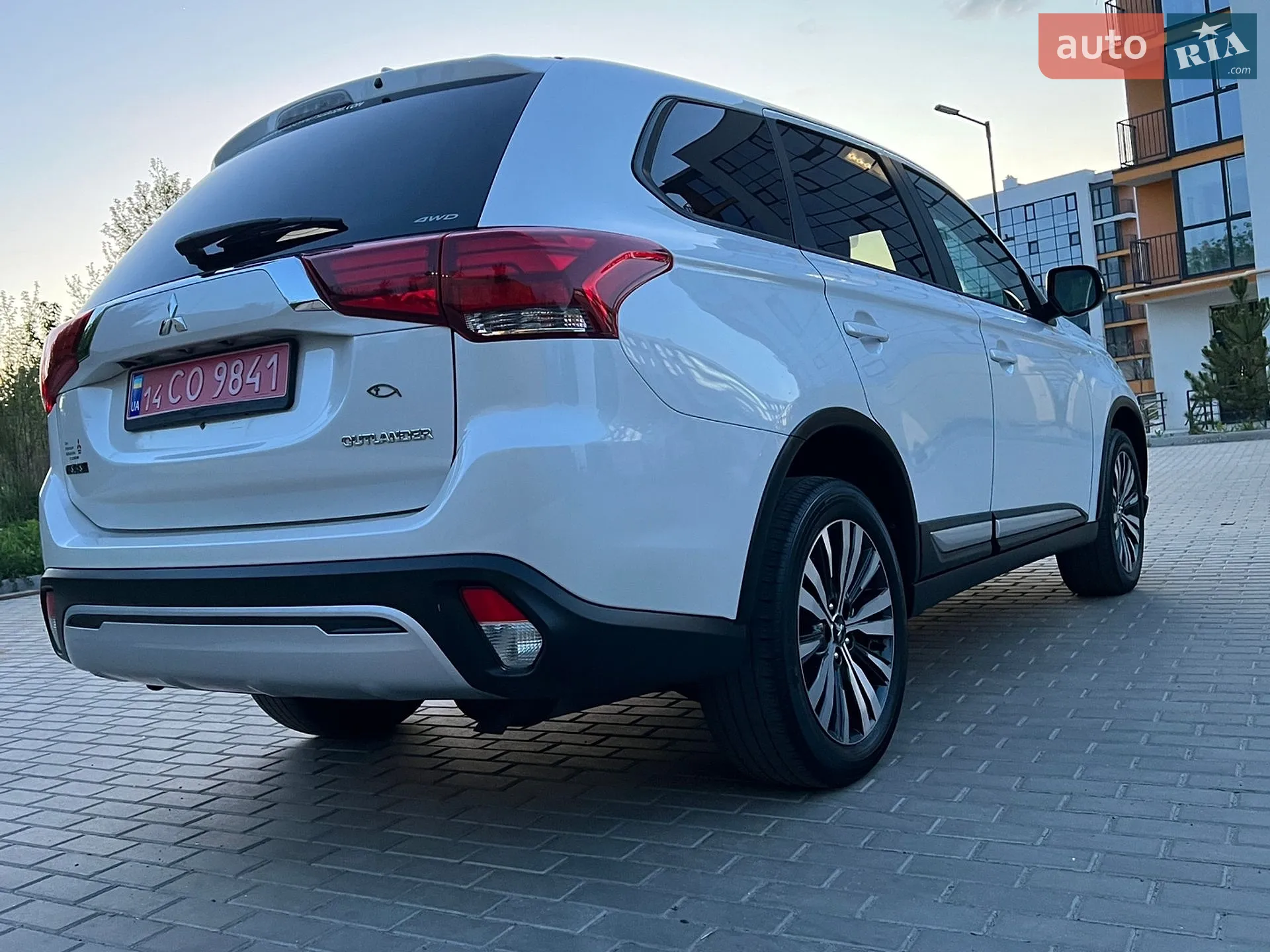 2019 Mitsubishi Outlander - мініатюра 28