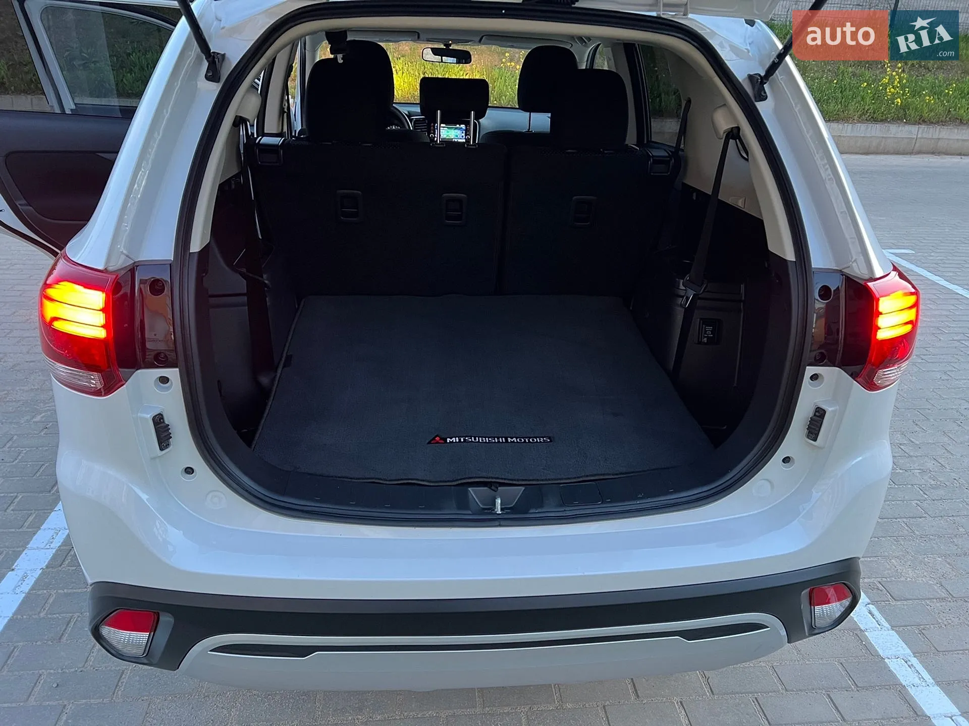 2019 Mitsubishi Outlander - мініатюра 61