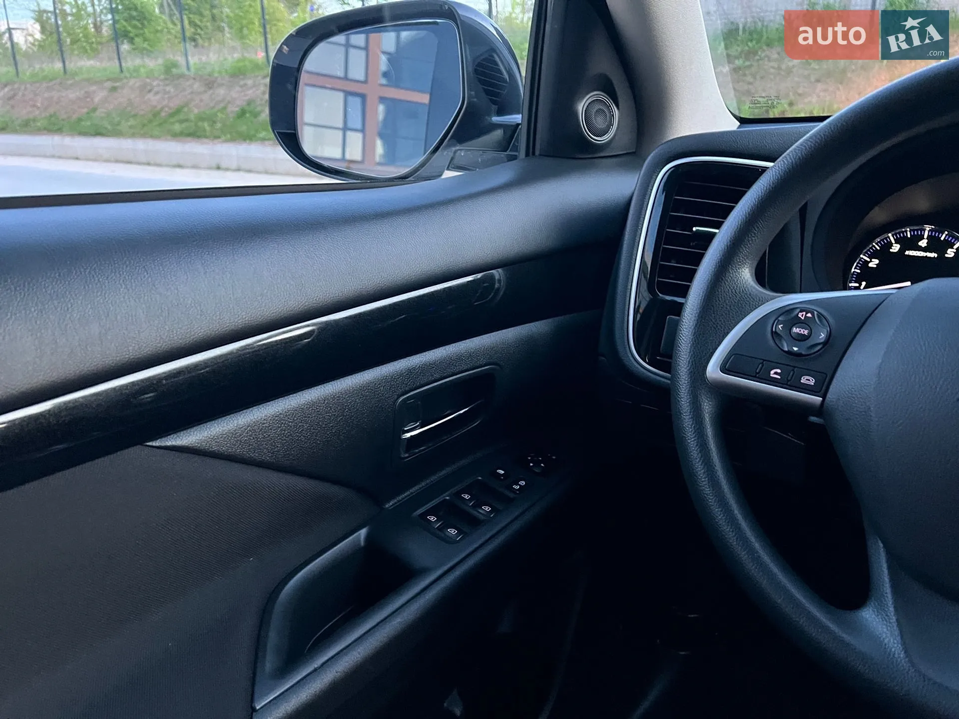 2019 Mitsubishi Outlander - мініатюра 63