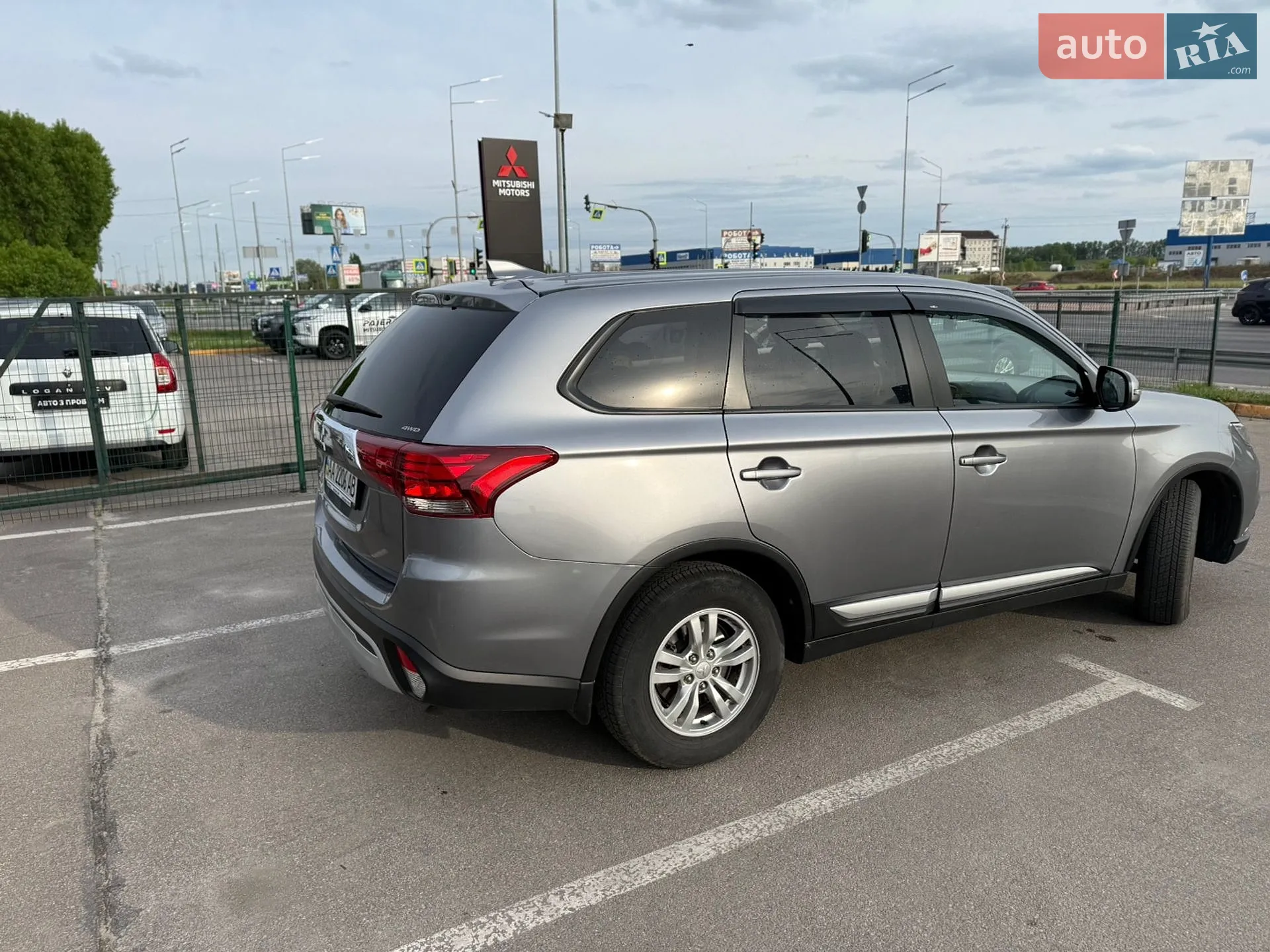 2019 Mitsubishi Outlander - мініатюра 9