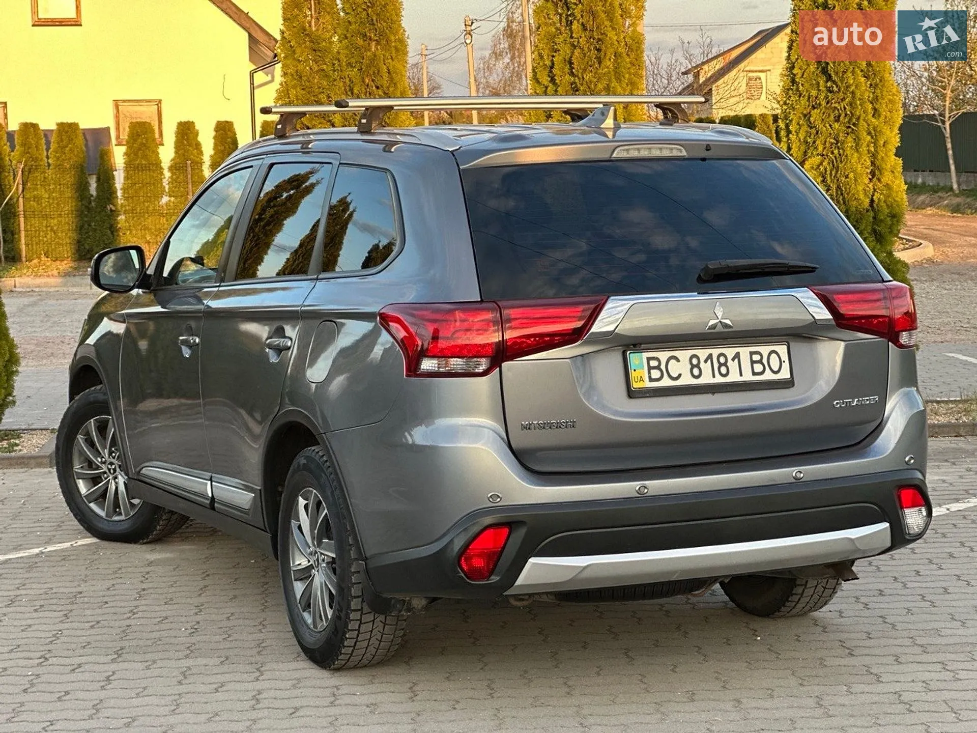 2017 Mitsubishi Outlander - мініатюра 19