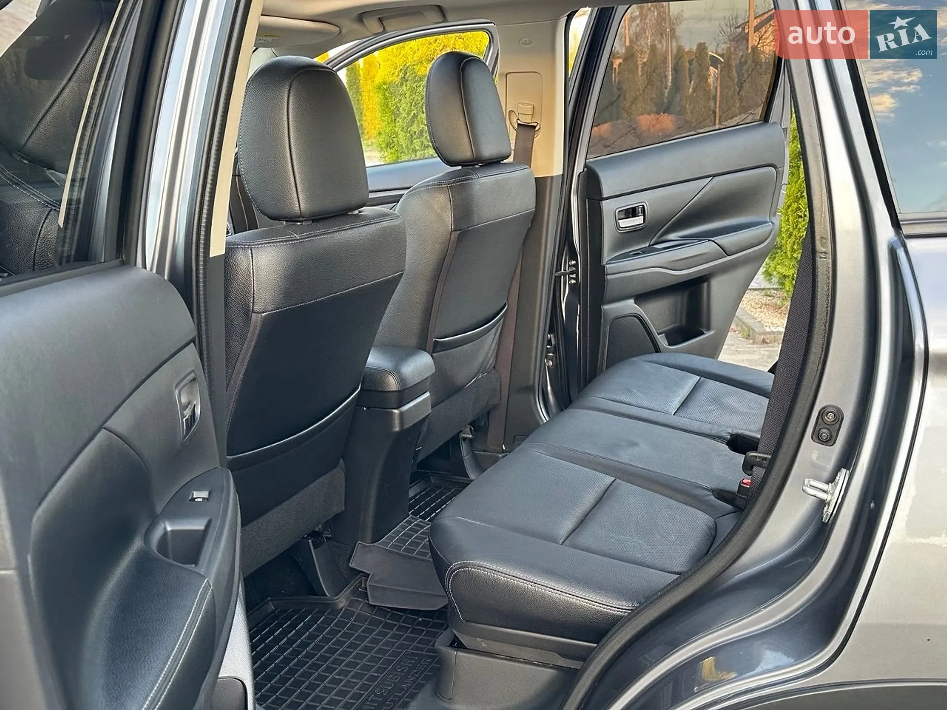 2017 Mitsubishi Outlander - мініатюра 43