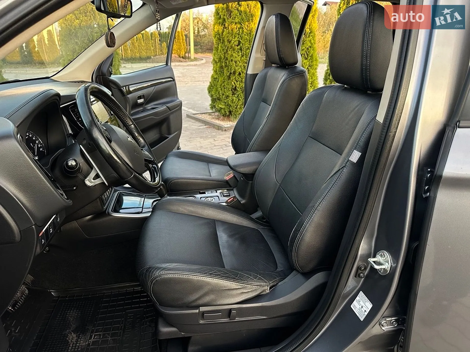 2017 Mitsubishi Outlander - мініатюра 66
