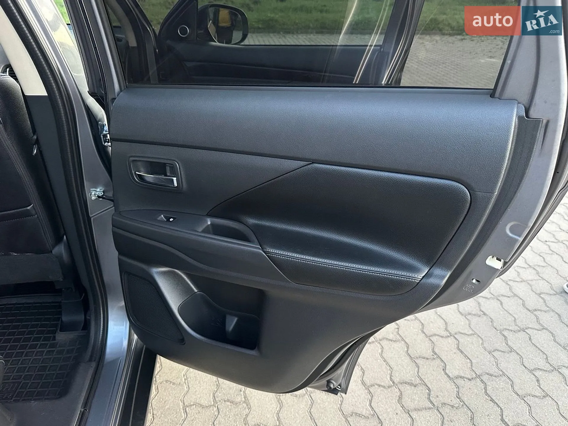 2017 Mitsubishi Outlander - мініатюра 80
