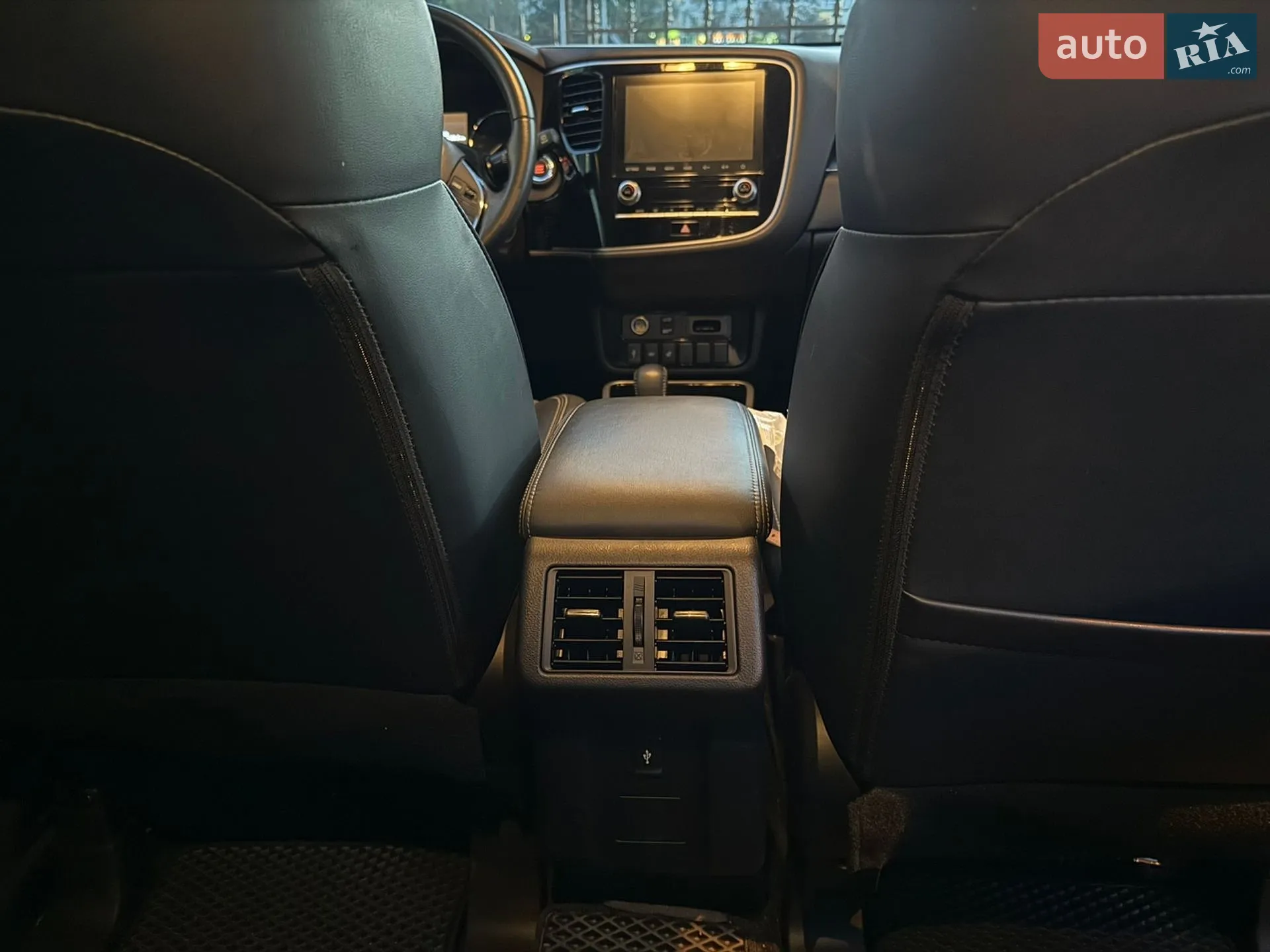 2019 Mitsubishi Outlander - мініатюра 22