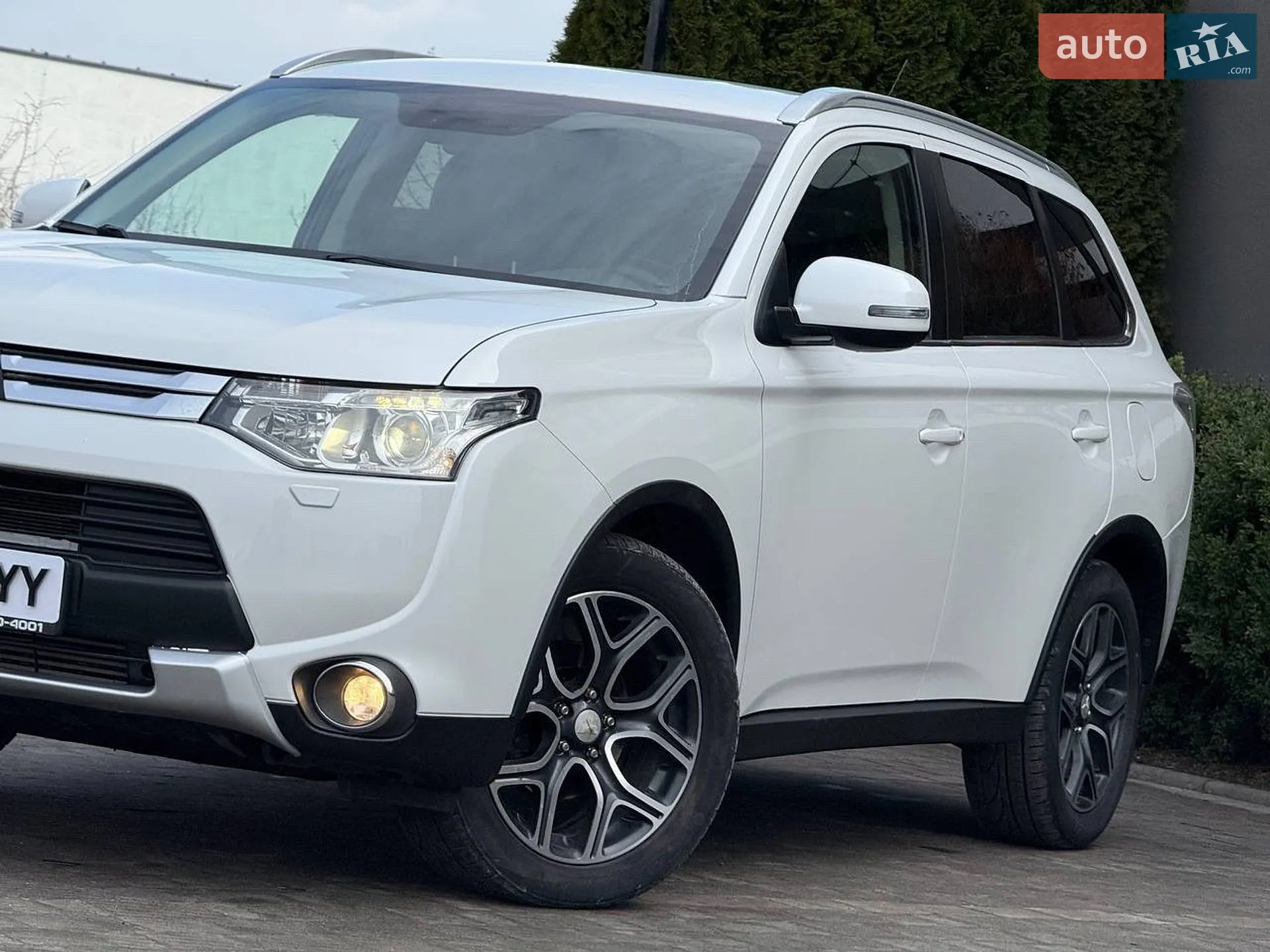 2014 Mitsubishi Outlander - мініатюра 9