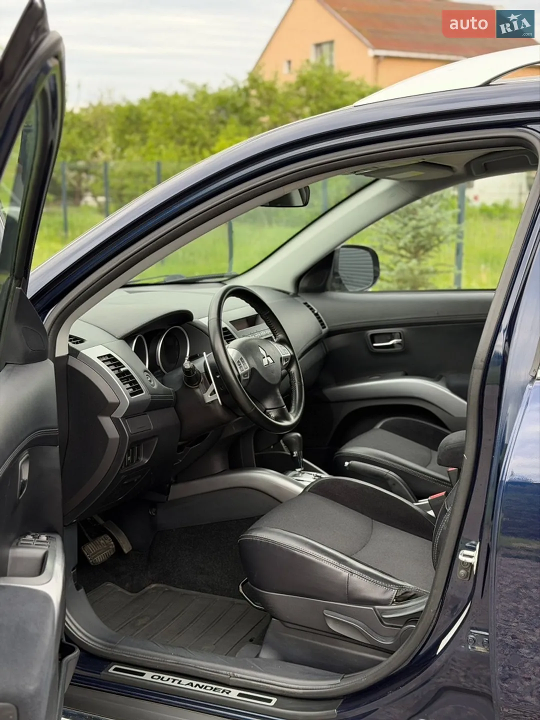 2010 Mitsubishi Outlander - мініатюра 24