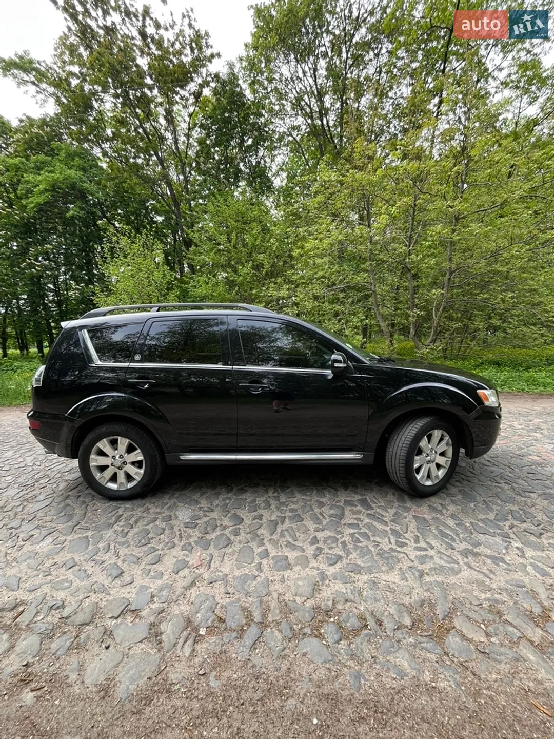 2010 Mitsubishi Outlander - мініатюра 2