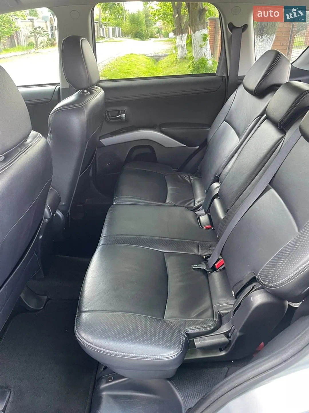 2011 Mitsubishi Outlander - мініатюра 16