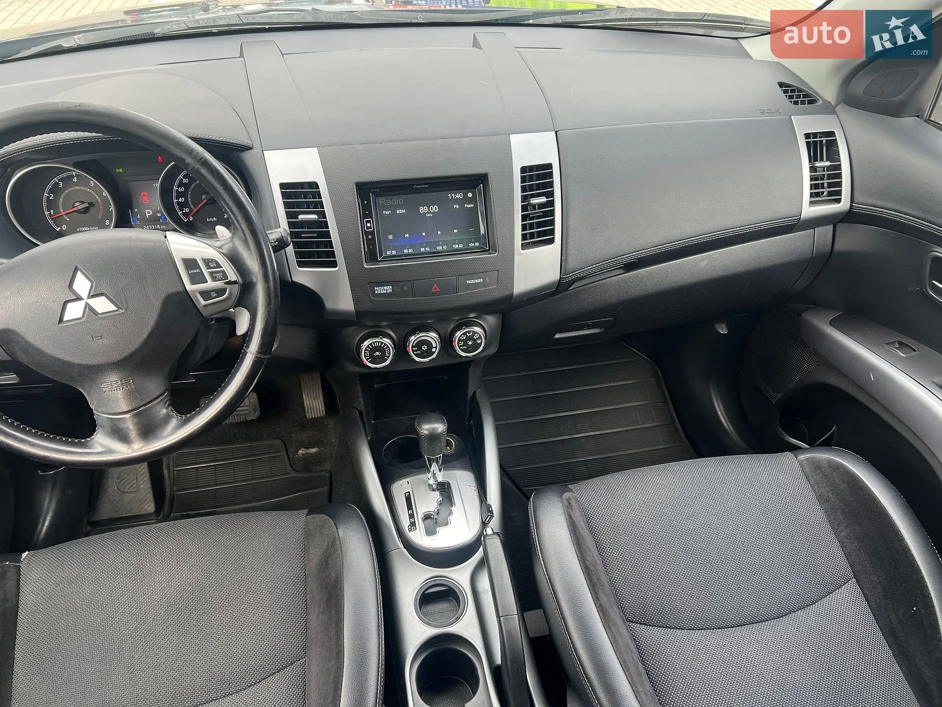 2010 Mitsubishi Outlander - мініатюра 30