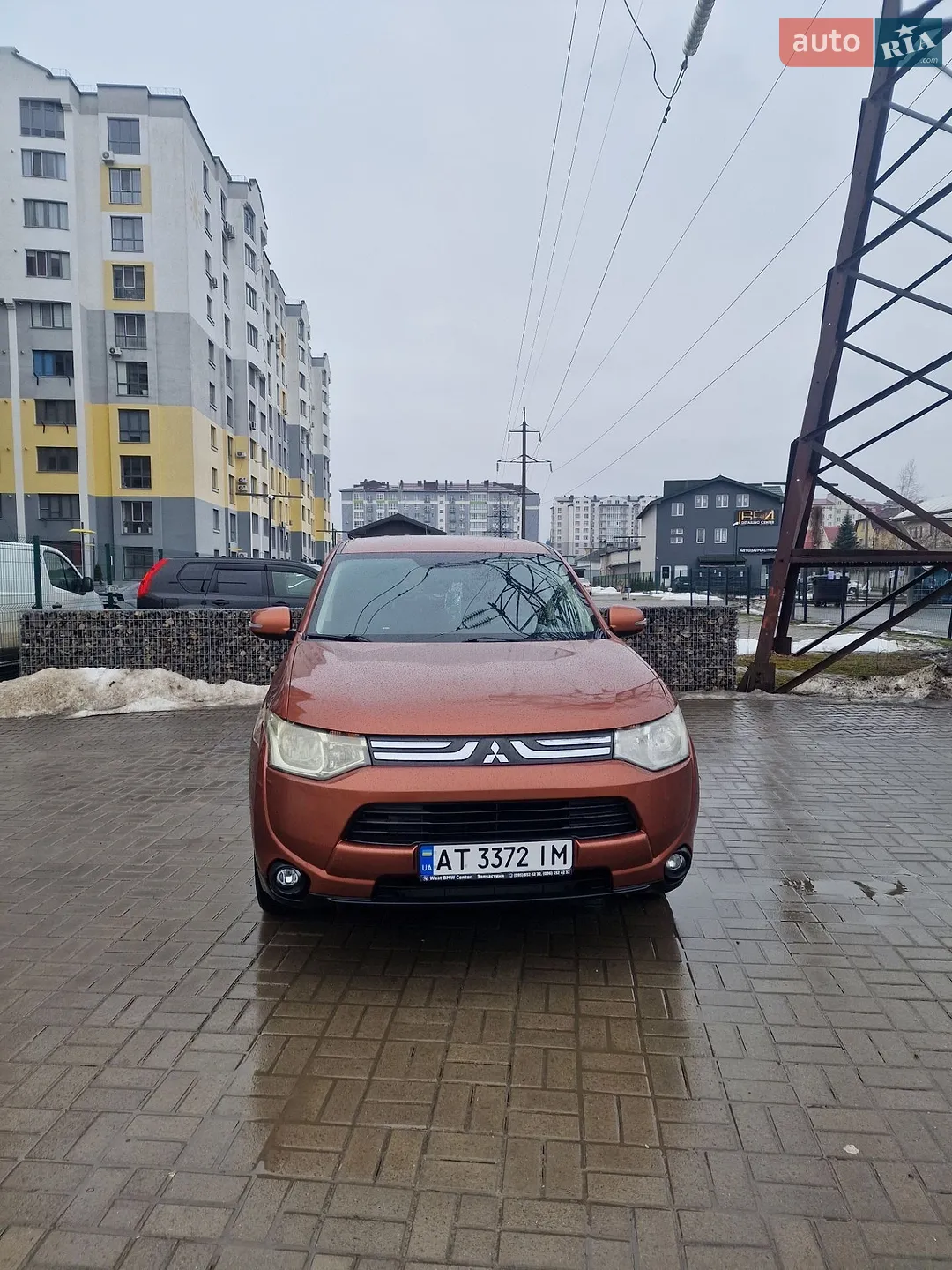 2013 Mitsubishi Outlander - фото 1