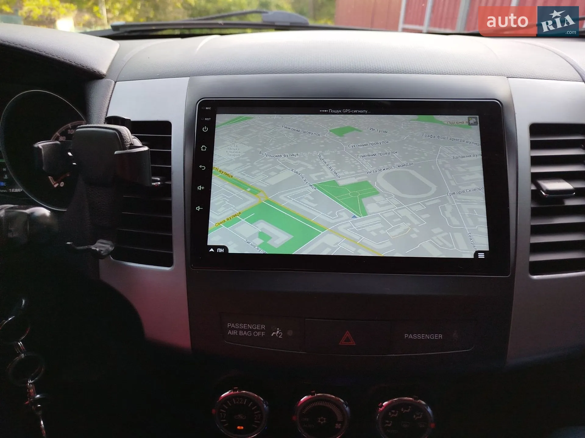 2010 Mitsubishi Outlander - мініатюра 4