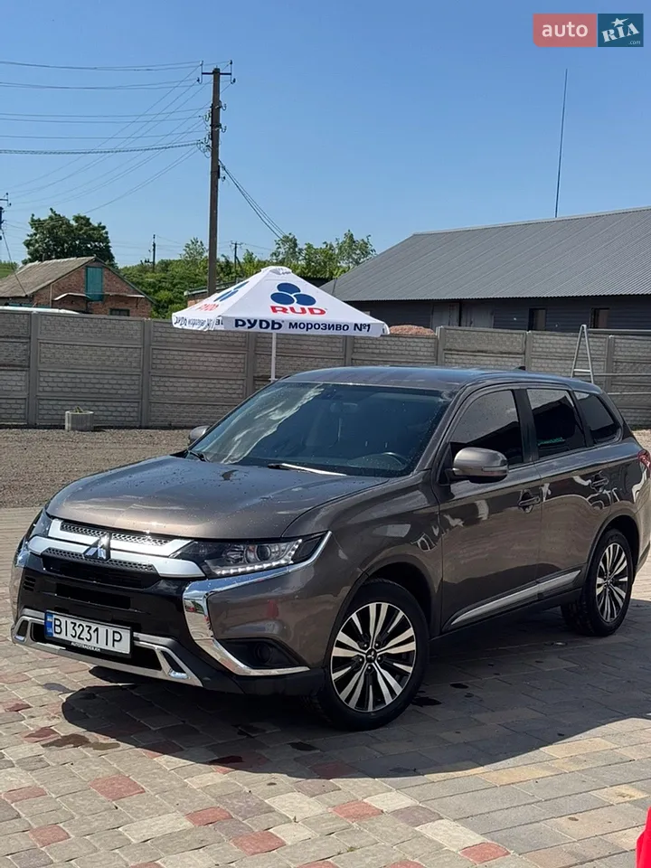 2018 Mitsubishi Outlander - мініатюра 14