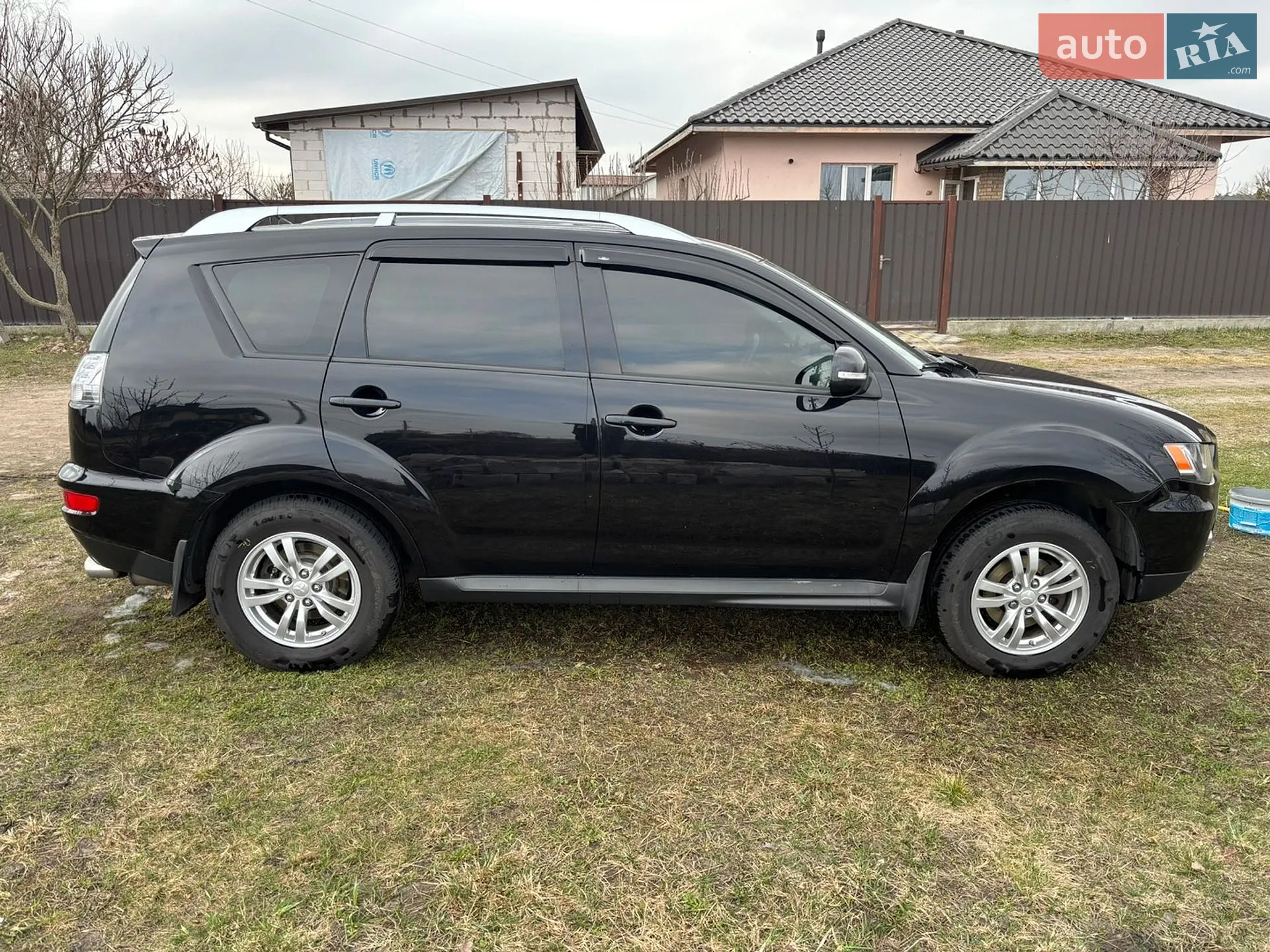2010 Mitsubishi Outlander - мініатюра 11