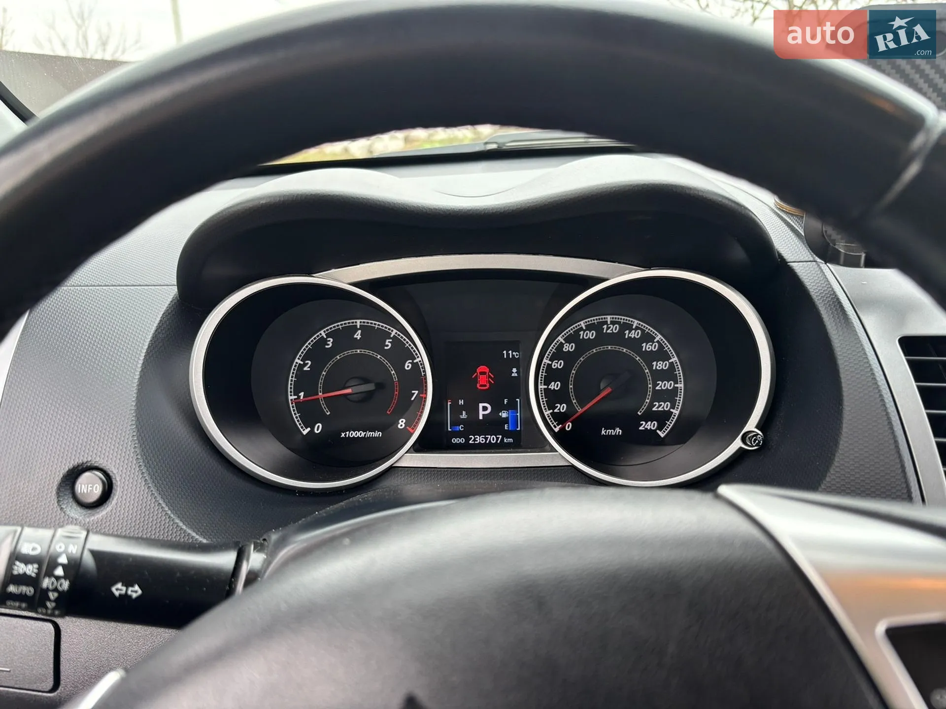 2010 Mitsubishi Outlander - мініатюра 22