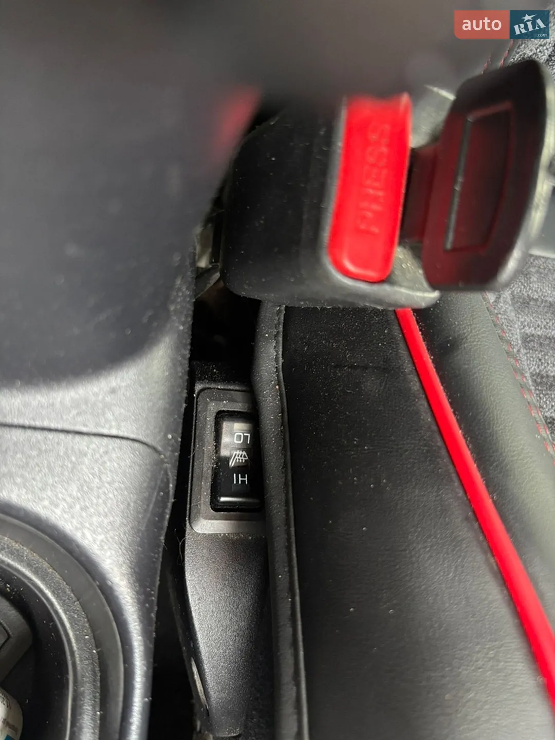 2010 Mitsubishi Outlander - мініатюра 31