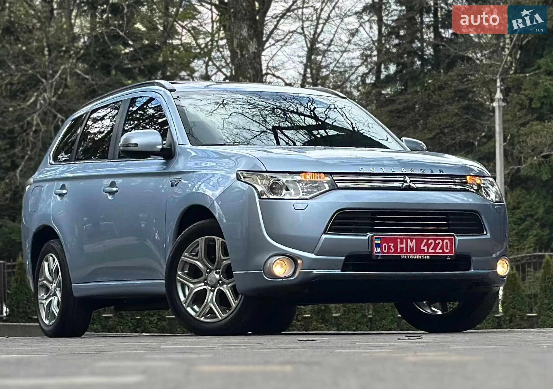 2014 Mitsubishi Outlander - мініатюра 12