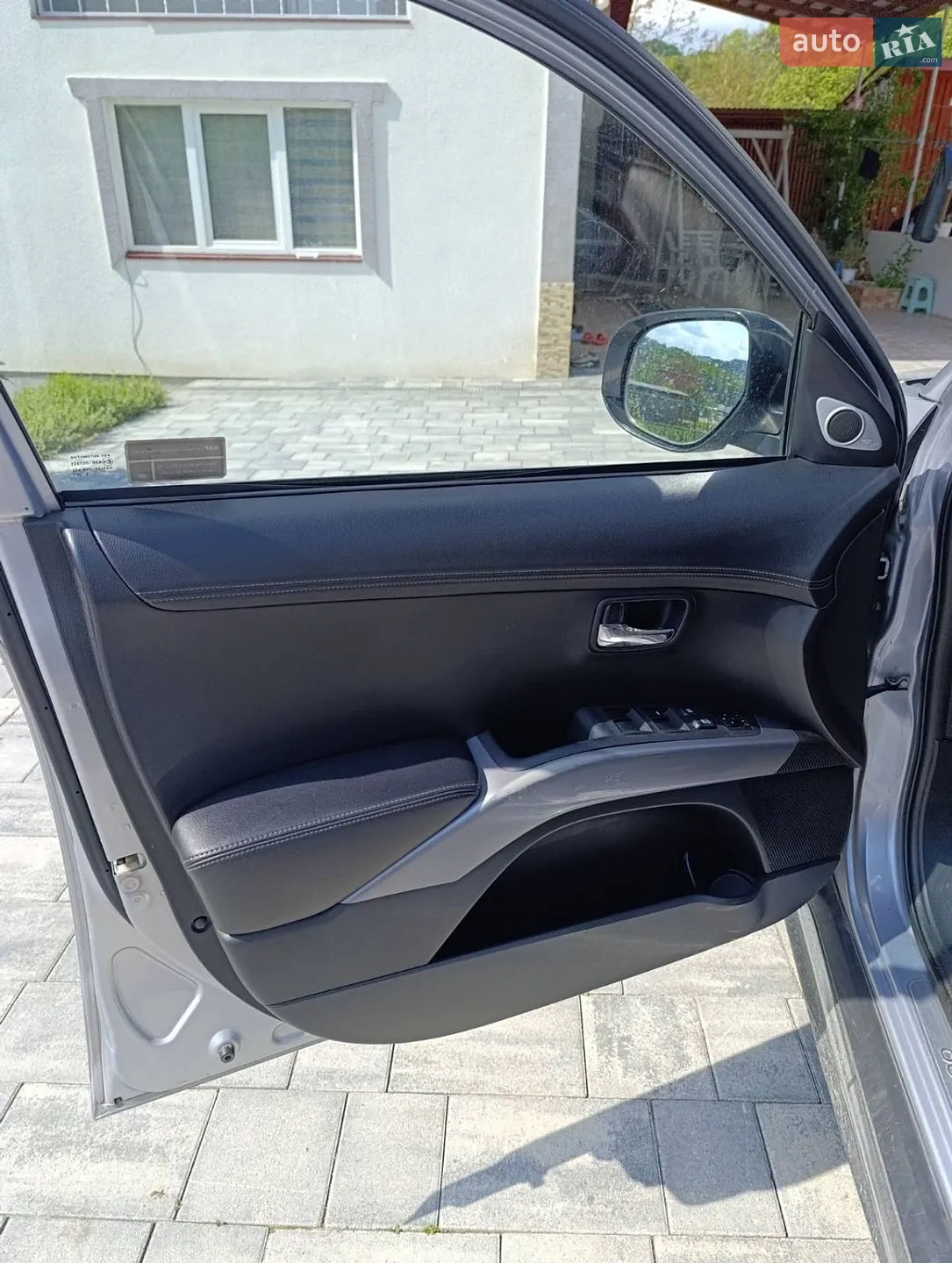 2010 Mitsubishi Outlander - мініатюра 7
