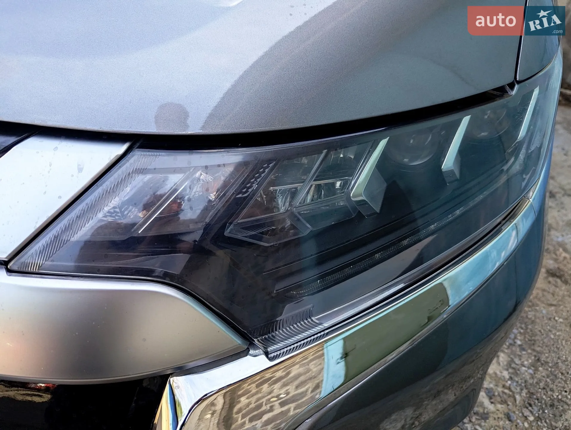 2020 Mitsubishi Outlander - мініатюра 9