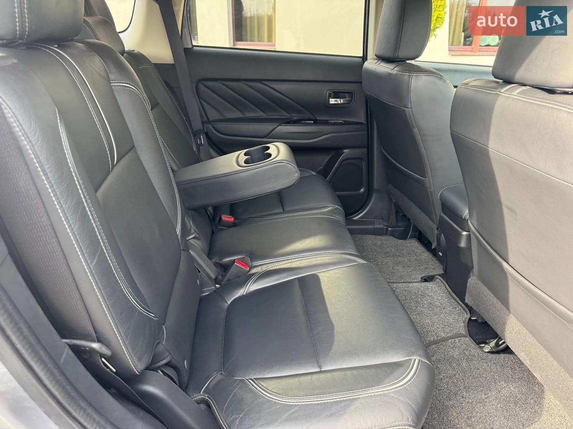 2018 Mitsubishi Outlander - мініатюра 26